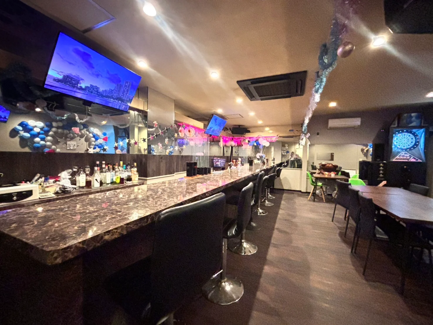 snack bar baccara（バカラ）